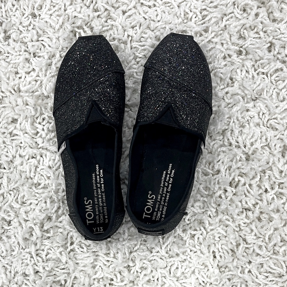 TOMS kids Sparkling Black Flats